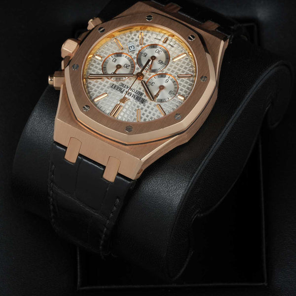 Audemars Piguet Royal Oak Chronograph 41mm Rose Gold closeup