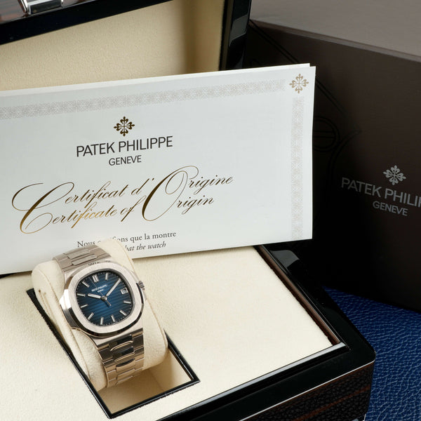 Patek Philippe Nautilus 5811/1G-001 White Gold 41mm